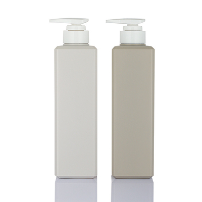 Quadratisches HAUSTIER kosmetische Lotions-Flasche mit dem Druckpumpe-Kappen-heißen Stempeln