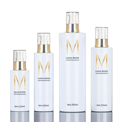 Des Raumhotels 500ml des behälters des weißen kosmetischen Haarnebelplastikalkohols Verpackenununterbrochene Sprühflasche der Spitze 250ml Gold