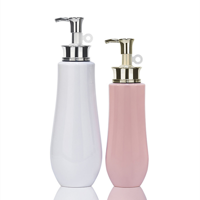 Luxus-populäre HAUSTIER 300ml 500ml 700ml fertigen die weiße Rosa-Einheit Logo Gold Pump Plastic Shampoo-Flasche besonders an